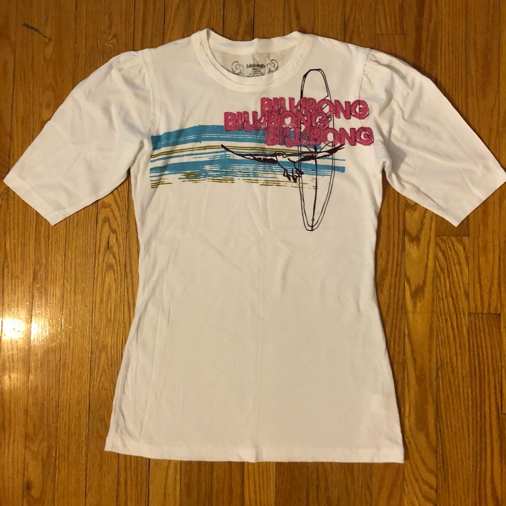 Billabong woman’s gathered sleeve T